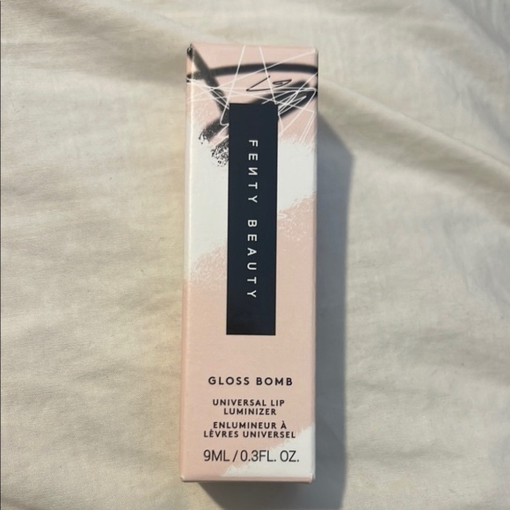 Fenty Beauty Gloss Bomb Universal Lip Luminizer - 04 Hot Chocolit Heat